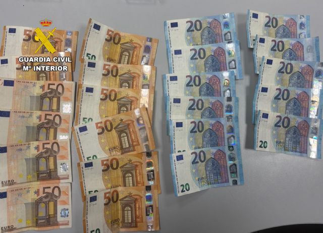 La Guardia Civil detiene in fraganti a un traficante de drogas en Moratalla