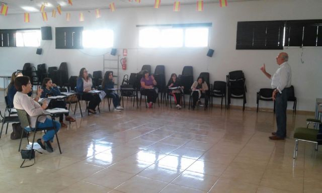 Comienza el curso de lengua de signos nivel II en Benizar
