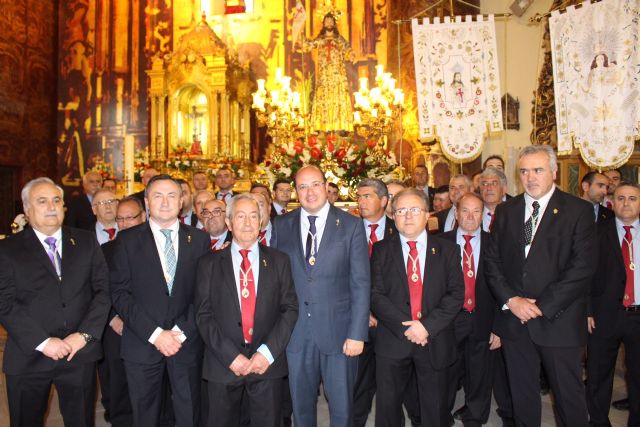 Pedro Antonio Sánchez asiste en Moratalla a la procesión de Jesucristo Aparecido